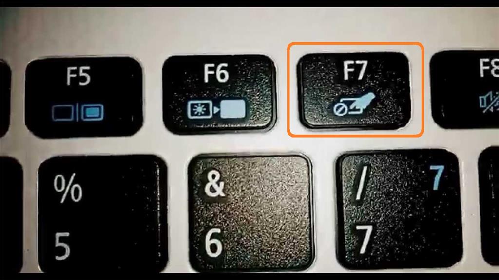 ¿Cómo activar el mouse del portátil con el teclado?