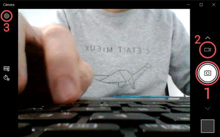 ¿Cómo activar el acceso a la cámara de mi laptop?