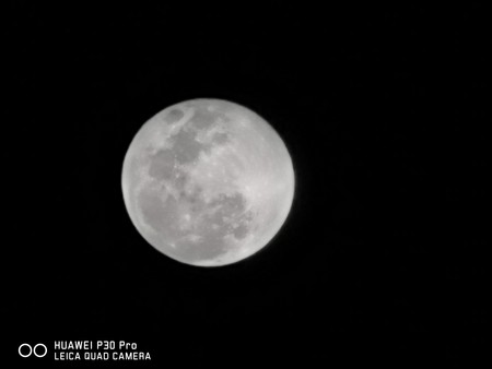 ¿Cómo se activa el modo Luna?