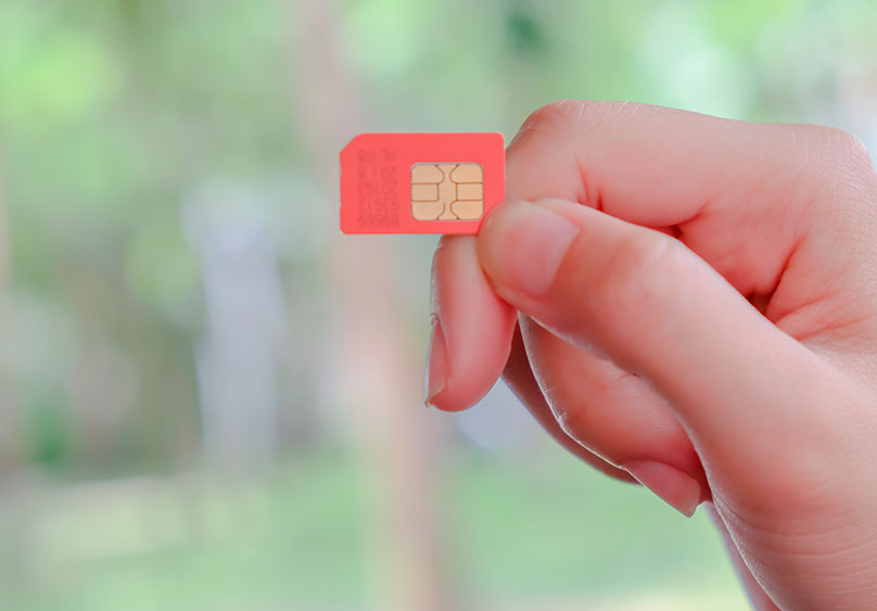 ¿Cómo se activa una sim card?