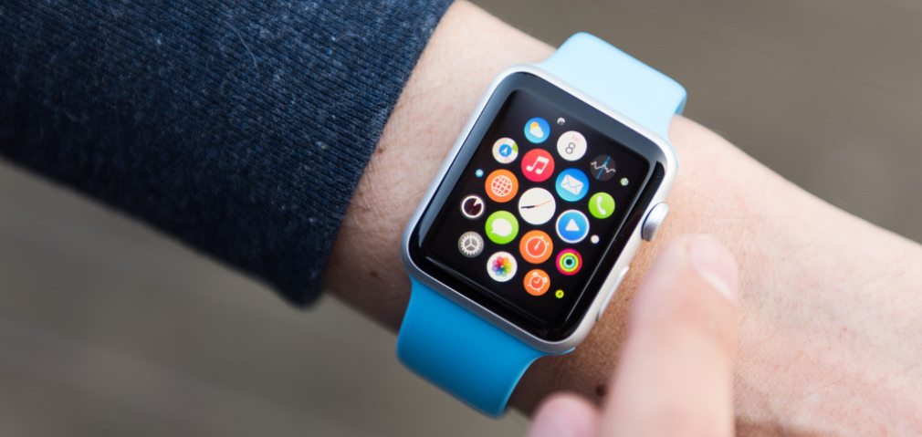 ¿Cómo responder mensajes de WhatsApp en el Apple Watch?